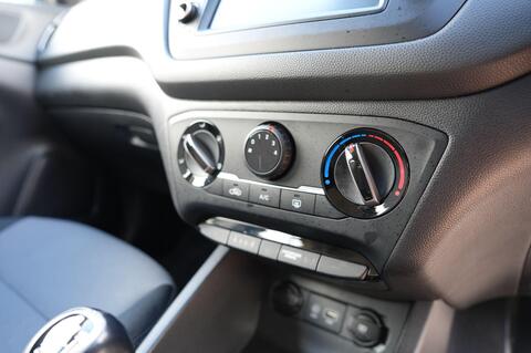 i20