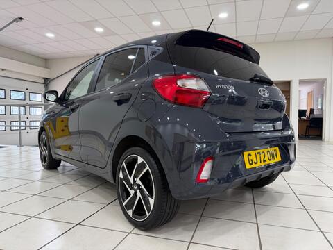 i10