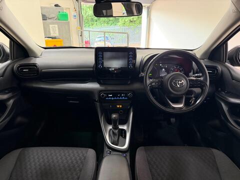 Yaris
