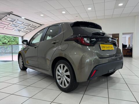 Yaris