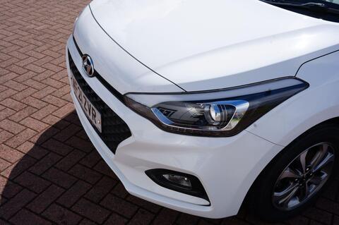 i20