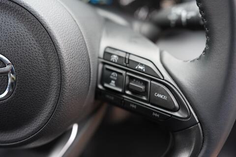 Mazda2 HYBRID