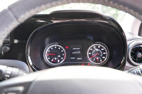 i10