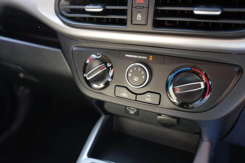 i10