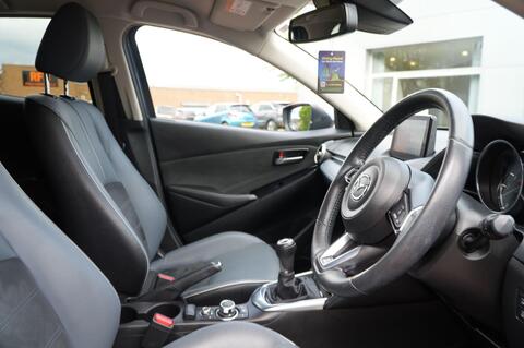 Mazda2