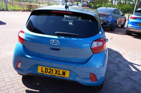 i10