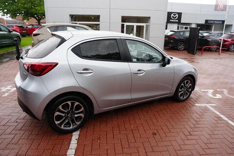 Mazda2