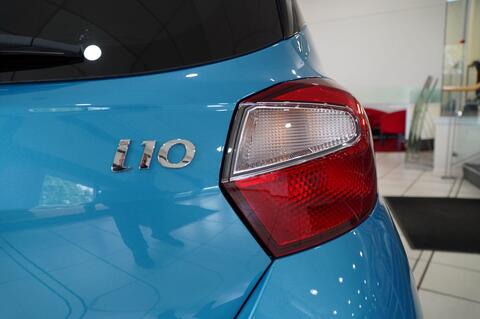 i10