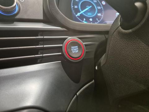 i20