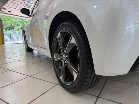 Yaris
