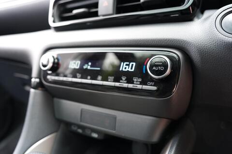 Mazda2 HYBRID