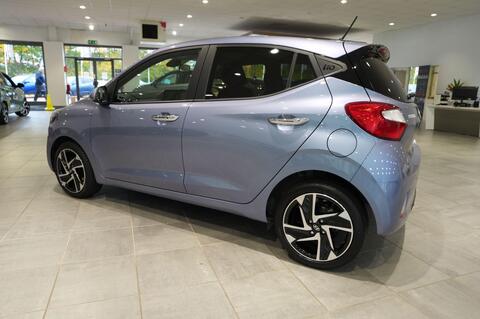 i10