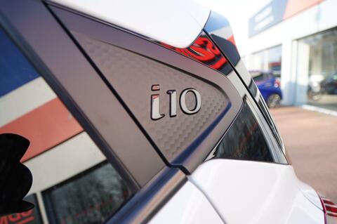 i10