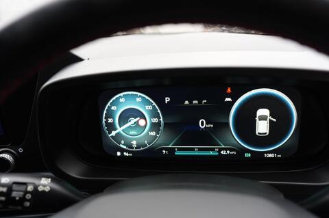 i20