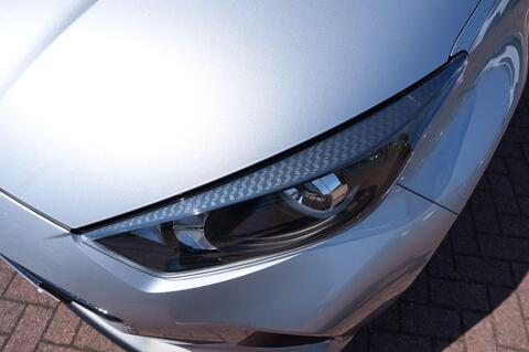 Mazda2 HYBRID