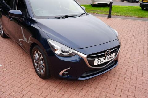 Mazda2