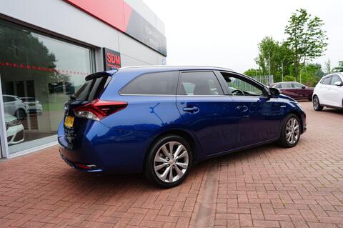 Auris