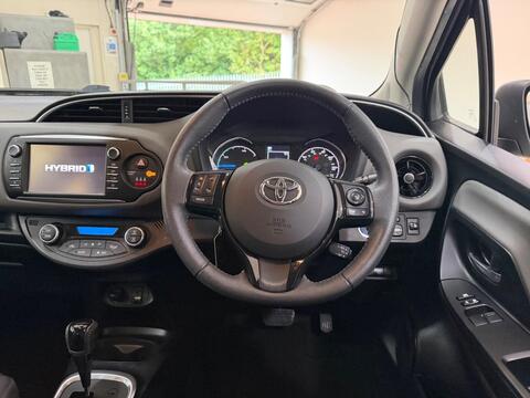 Yaris