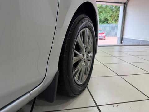 Yaris