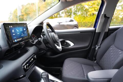 Mazda2 HYBRID