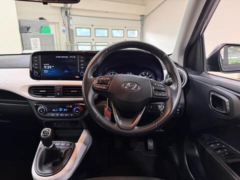 i10