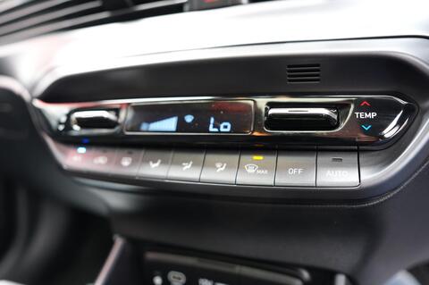 i20