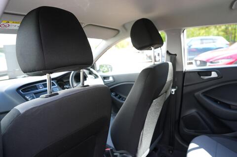 i20