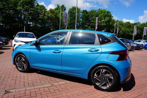 i20