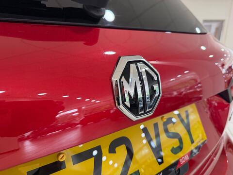 MG HS