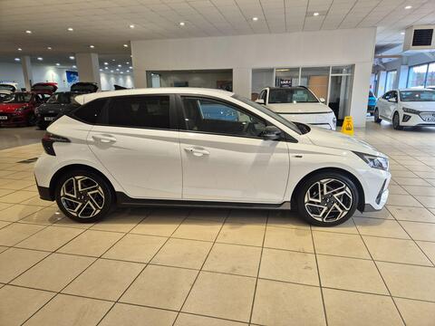 i20
