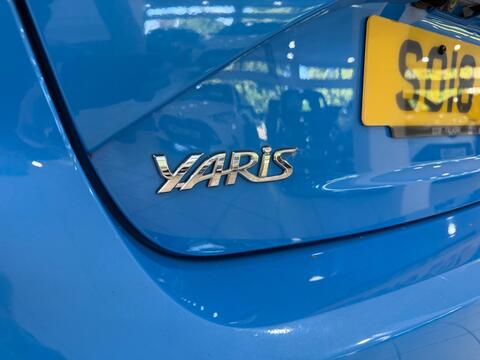 Yaris