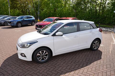 i20