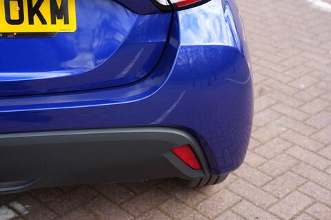 Mazda2 HYBRID