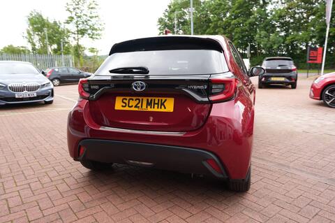 Yaris