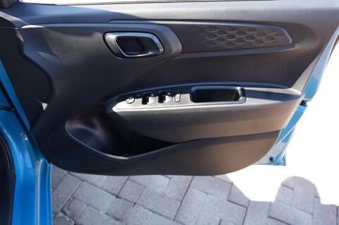 i10