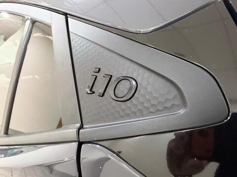 i10