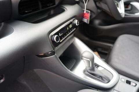 Mazda2 HYBRID