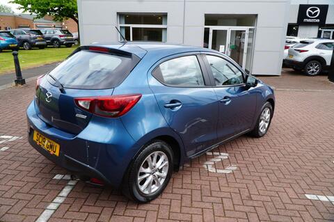 Mazda2