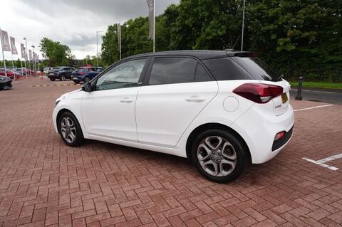 i20