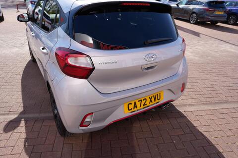 i10