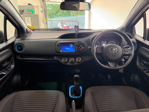 Yaris