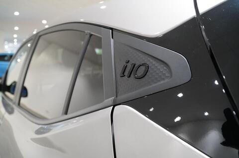 i10