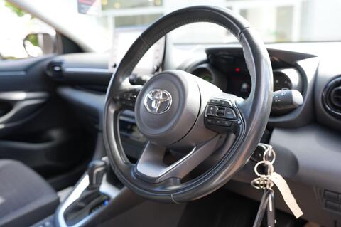 Yaris