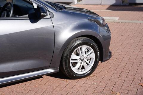 Mazda2 HYBRID