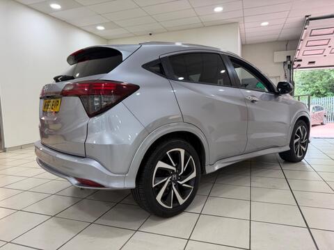 HR-V