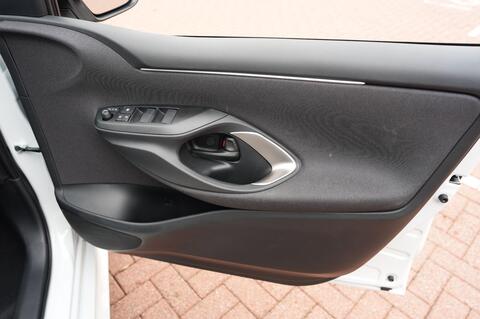 Mazda2 HYBRID