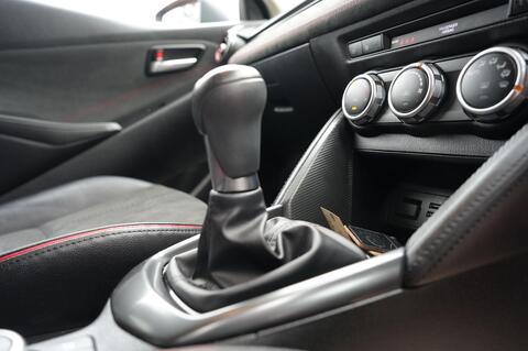Mazda2