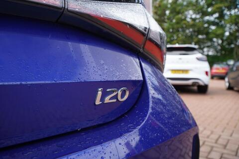 i20