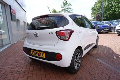 i10