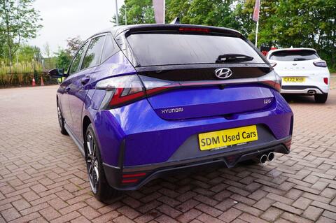i20